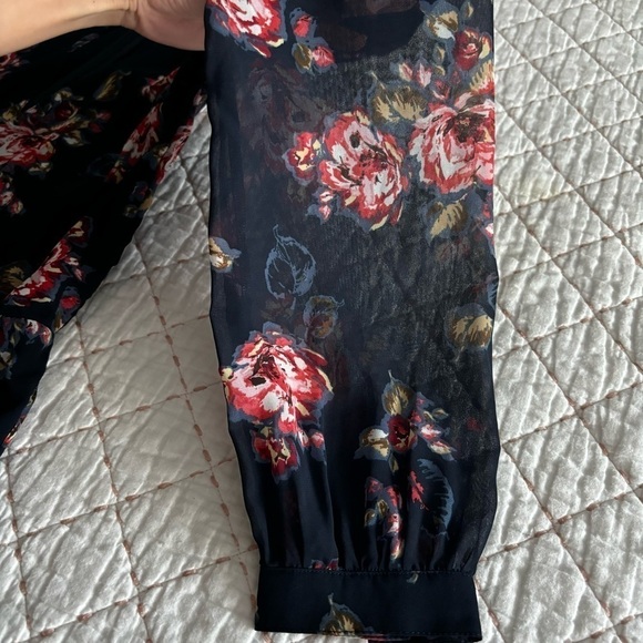 Abercrombie & Fitch floral romper - Picture 5 of 6